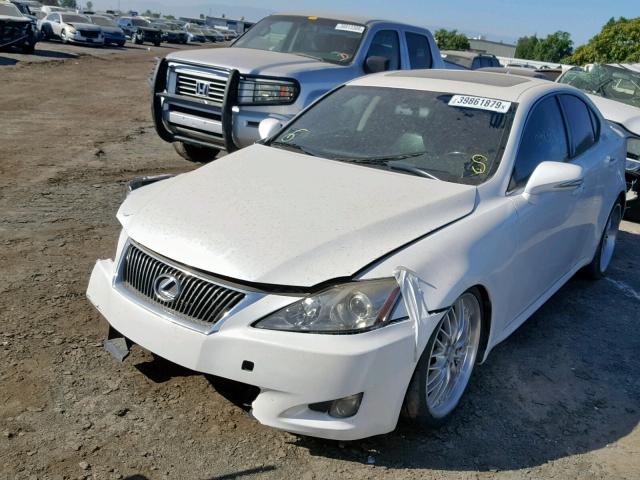 JTHBK262495104514 - 2009 LEXUS IS 250 WHITE photo 2