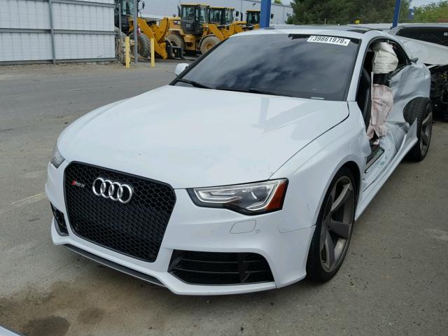 WUAC6AFR0DA900780 - 2013 AUDI RS5 WHITE photo 2