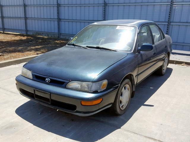 1NXBB02E9TZ419436 - 1996 TOYOTA COROLLA DX GREEN photo 2