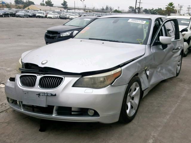 WBANE53526CK90936 - 2006 BMW 525 I SILVER photo 2