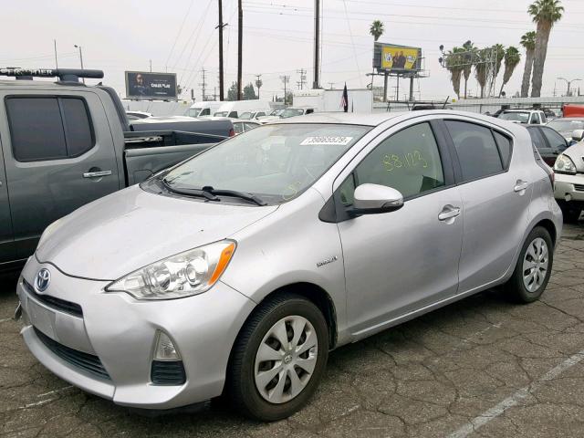 JTDKDTB38D1549354 - 2013 TOYOTA PRIUS C SILVER photo 2