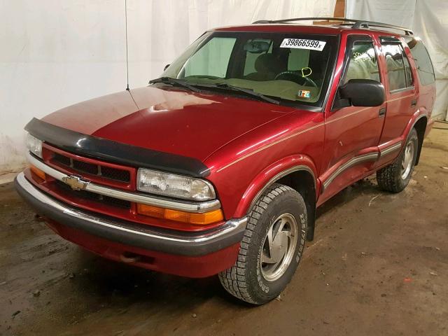 1GNDT13W4Y2355226 - 2000 CHEVROLET BLAZER RED photo 2