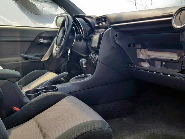 JTKJF5C7XGJ025302 - 2016 TOYOTA SCION TC თეთრი ფოტო 5