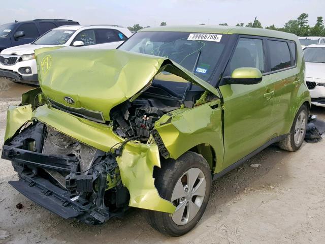 KNDJN2A29G7845464 - 2016 KIA SOUL GREEN photo 2