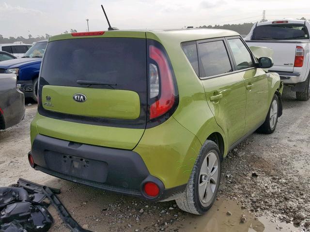 KNDJN2A29G7845464 - 2016 KIA SOUL GREEN photo 4