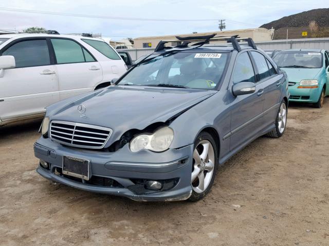 WDBRF40J25F673400 - 2005 MERCEDES-BENZ C 230K SPO GRAY photo 2