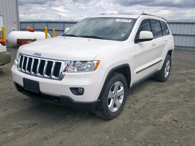 1J4RR4GG7BC736128 - 2011 JEEP GRAND CHER WHITE photo 2