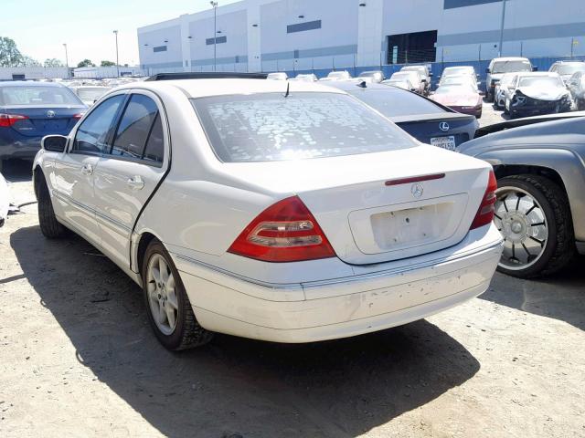 WDBRF61J42F230171 - 2002 MERCEDES-BENZ C 240 WHITE photo 3