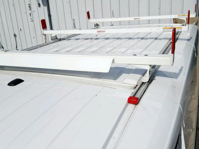 3C6TRVNG3HE500475 - 2017 RAM PROMASTER WHITE photo 9