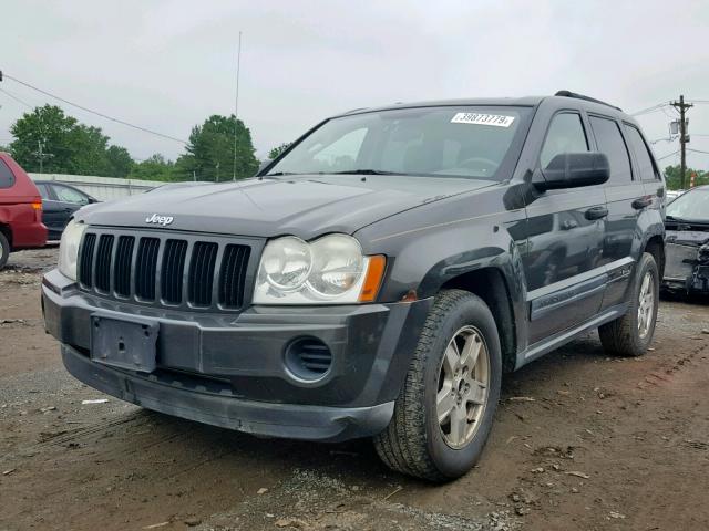 1J4GR48K45C529064 - 2005 JEEP GRAND CHER GRAY photo 2