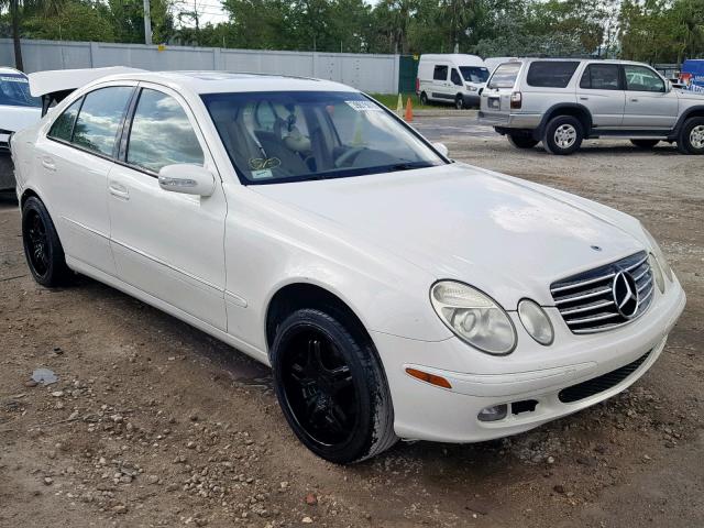 WDBUF65J75A688468 - 2005 MERCEDES-BENZ E 320 WHITE photo 1