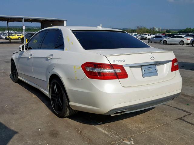 WDDHF5GB8BA375725 - 2011 MERCEDES-BENZ E 350 WHITE photo 3