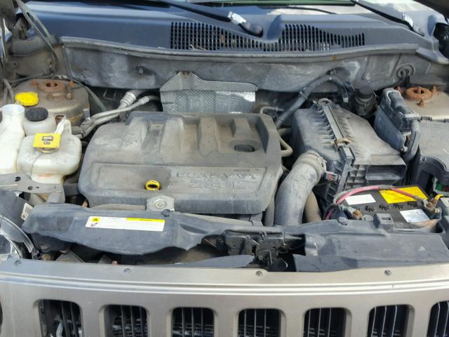 1J8FT47W57D131827 - 2007 JEEP COMPASS TAN photo 7