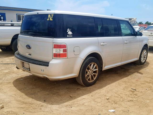 2FMGK5B8XDBD37106 - 2013 FORD FLEX SE SILVER photo 4