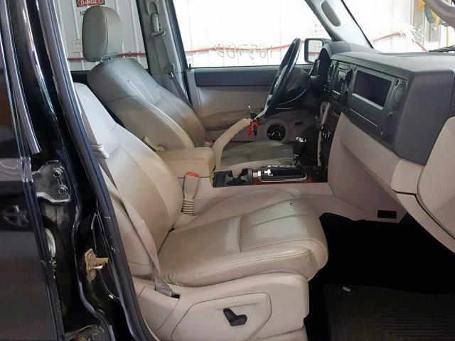 1J8HG58N26C324370 - 2006 JEEP COMMANDER BLACK photo 5