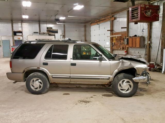 1GNDT13W5Y2143872 - 2000 CHEVROLET BLAZER TAN photo 9