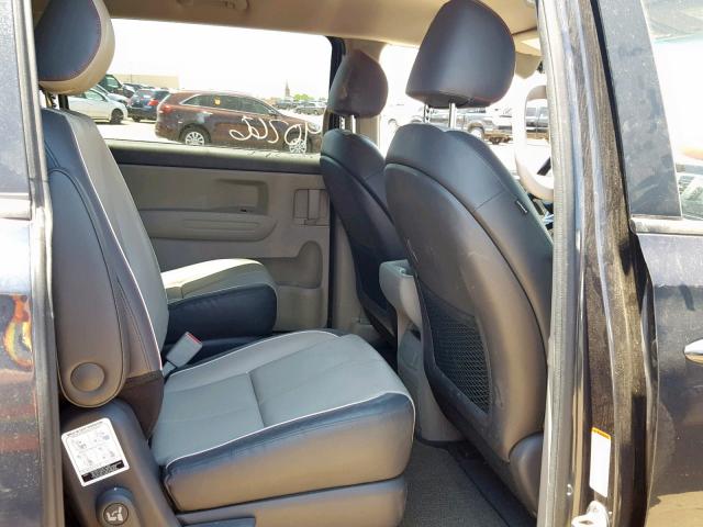 KNDMB5C11G6215200 - 2016 KIA SEDONA LX BLUE photo 6