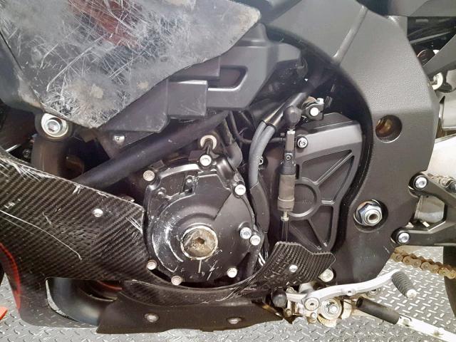 JYARN40E1JA000785 - 2018 YAMAHA YZFR1M SILVER photo 6