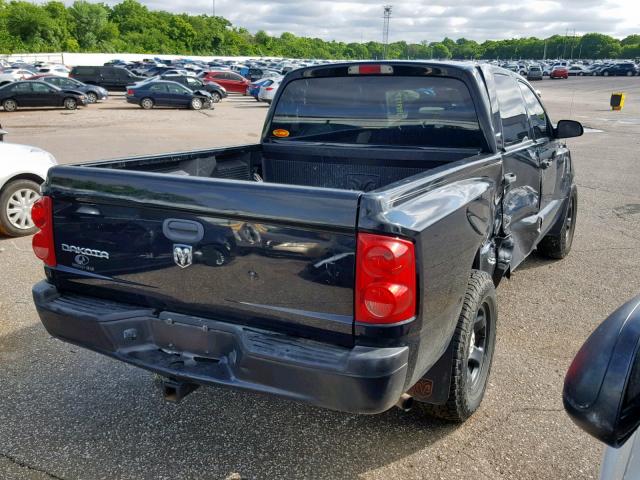 1D7HE28K35S277409 - 2005 DODGE DAKOTA QUA BLACK photo 4