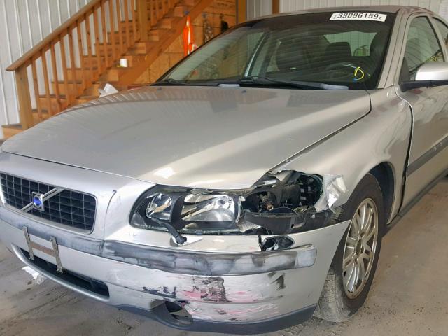 YV1RS61T242386339 - 2004 VOLVO S60 GRAY photo 9