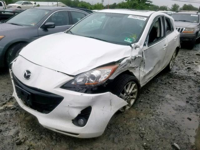 JM1BL1L60C1581827 - 2012 MAZDA 3 S WHITE photo 2