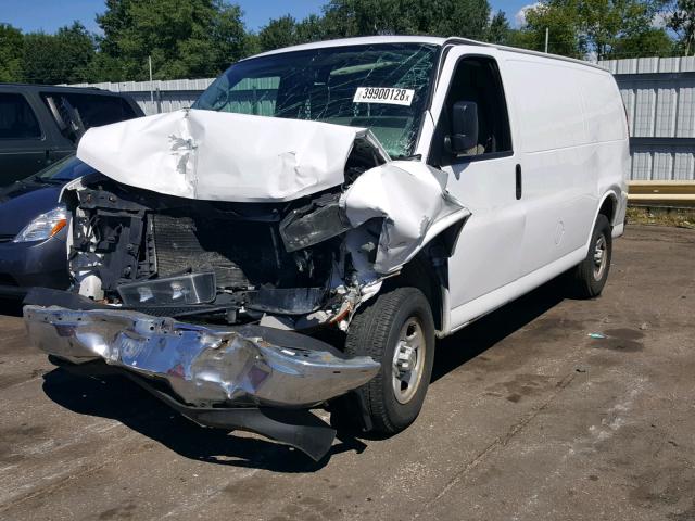 1GCFG15X161224933 - 2006 CHEVROLET EXPRESS G1 WHITE photo 2