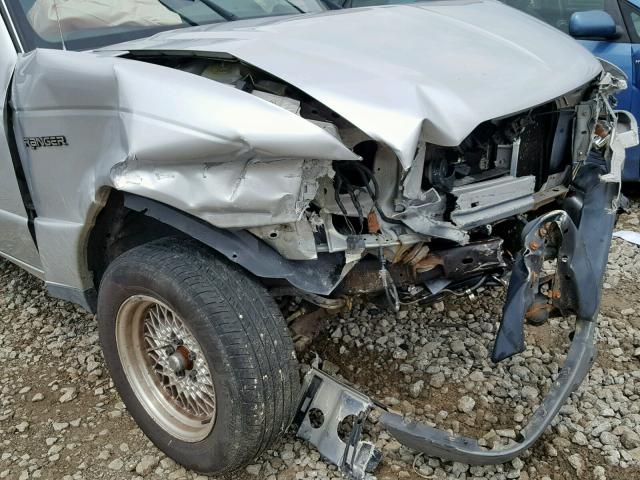 1FTYR10U54PA00865 - 2004 FORD RANGER SILVER photo 9