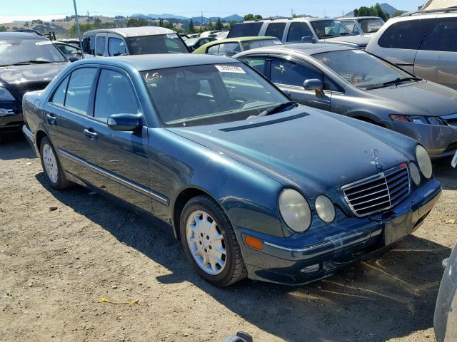 WDBJF65JX1B377611 - 2001 MERCEDES-BENZ E 320 GRAY photo 1