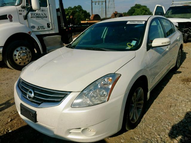 1N4BL2AP8AN439058 - 2010 NISSAN ALTIMA SR WHITE photo 2