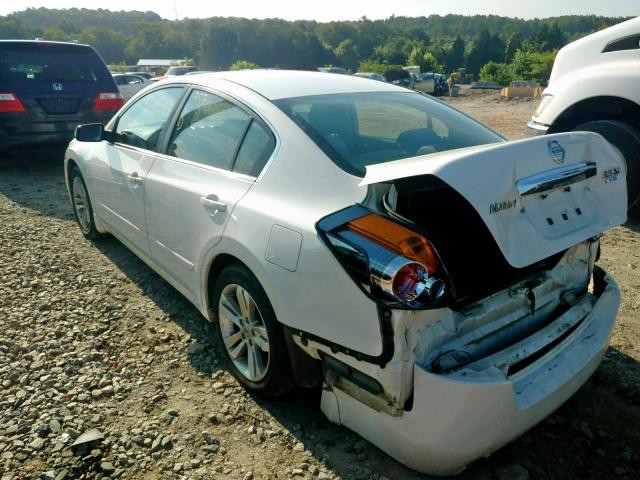 1N4BL2AP8AN439058 - 2010 NISSAN ALTIMA SR WHITE photo 3