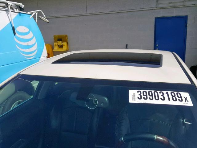 1G1ZE5E74BF225428 - 2011 CHEVROLET MALIBU LTZ 白色 照片 9