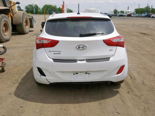 KMHD25LH1EU169837 - 2014 HYUNDAI ELANTRA GT WHITE photo 9