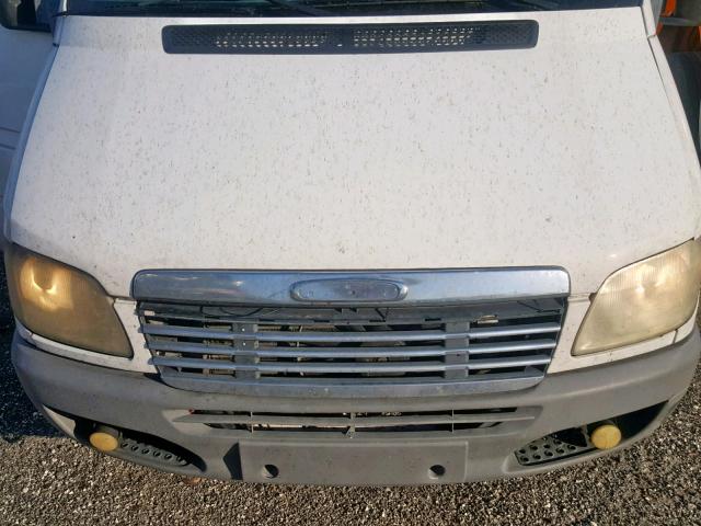 WD2PD744655713437 - 2005 FREIGHTLINER SPRINT2500 WHITE photo 7