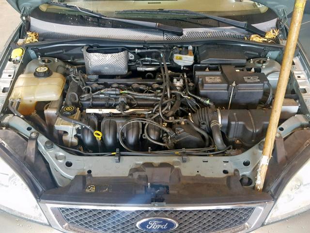 1FAHP34N66W153936 - 2006 FORD FOCUS ZX4 GRAY photo 7