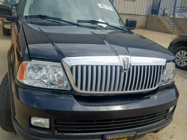 5LMFU285X6LJ22021 - 2006 LINCOLN NAVIGATOR BLACK photo 7