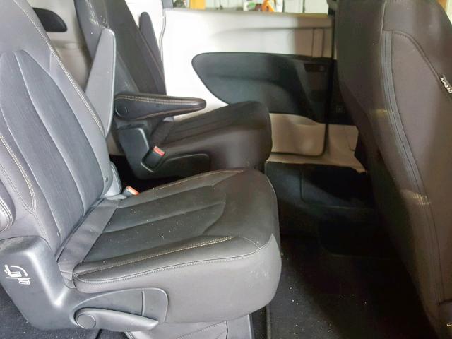 2C4RC1CGXJR130727 - 2018 CHRYSLER PACIFICA L BLACK photo 6
