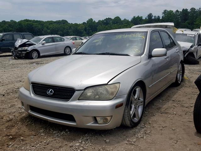 JTHBD192530070748 - 2003 LEXUS IS 300 SILVER photo 2