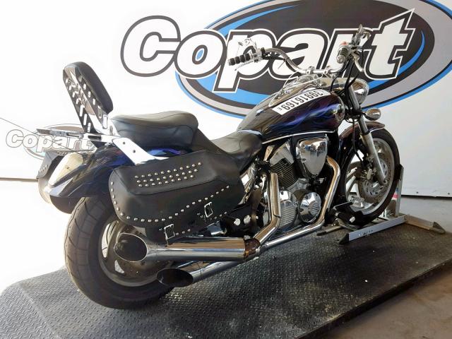 1HFSC55024A000299 - 2004 HONDA VTX1300 C TWO TONE photo 4