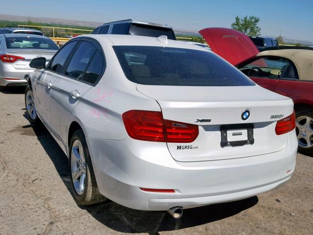 WBA3C3G51FNT53783 - 2015 BMW 320 I XDRI WHITE photo 3