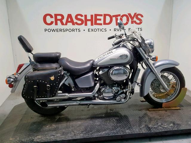 JH2RC44681M451912 - 2001 HONDA VT750 CD2 GRAY photo 1