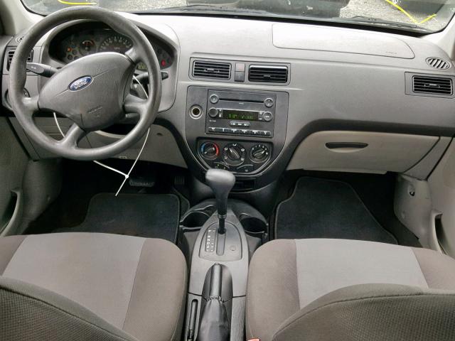 1FAFP34N27W134308 - 2007 FORD FOCUS ZX4 SILVER photo 9