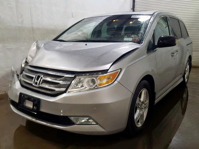 5FNRL5H95CB022869 - 2012 HONDA ODYSSEY TO SILVER photo 2