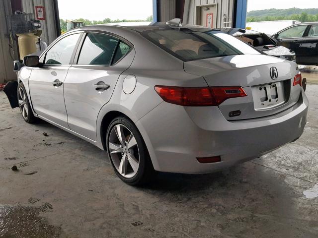 19VDE1F79DE001392 - 2013 ACURA ILX 20 TEC SILVER photo 3