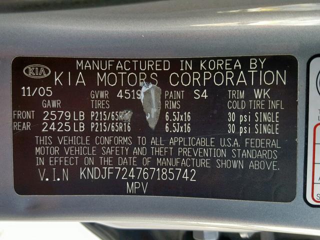 KNDJF724767185742 - 2006 KIA NEW SPORTA GRAY photo 10