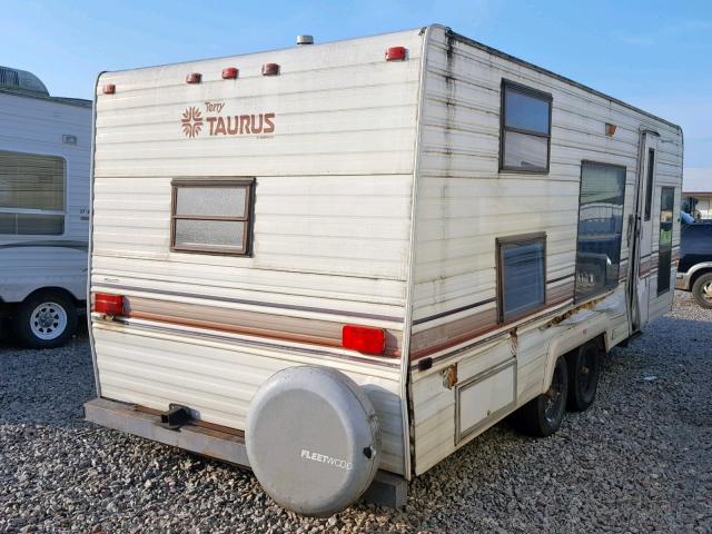 1EB3P232F2923850 - 1985 FLEE CAMPER WHITE photo 4