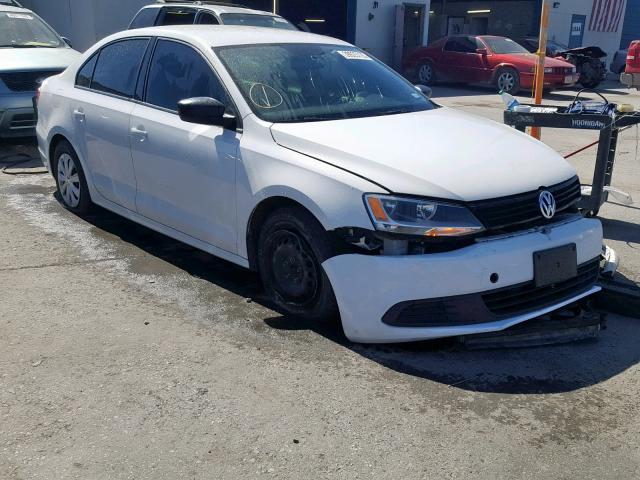 3VW2K7AJ4EM411227 - 2014 VOLKSWAGEN JETTA BASE WHITE photo 1