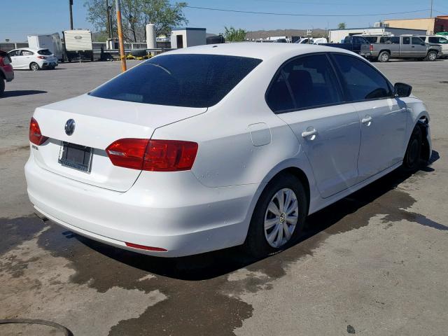 3VW2K7AJ4EM411227 - 2014 VOLKSWAGEN JETTA BASE WHITE photo 4