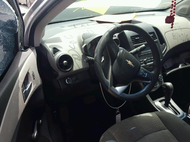 1G1JA5SH4E4118840 - 2014 CHEVROLET SONIC LS 灰色 照片 9