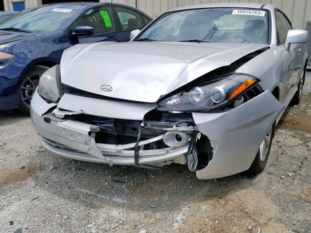 KMHHM66D58U276162 - 2008 HYUNDAI TIBURON GS SILVER photo 9