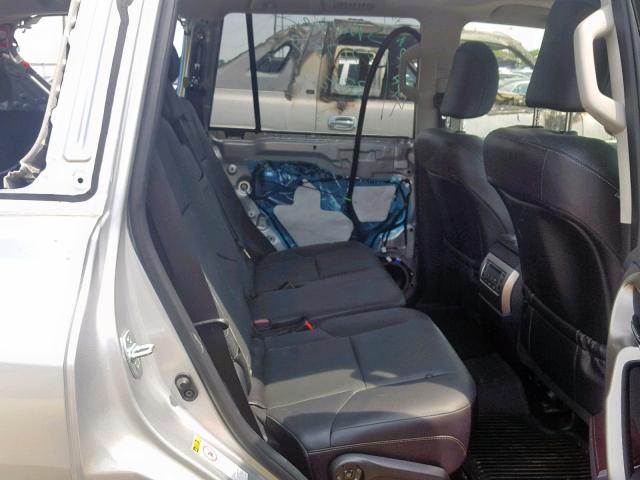 JTJBM7FX0J5188191 - 2018 LEXUS GX SILVER photo 6